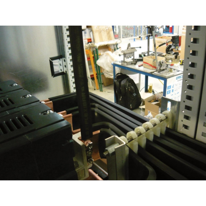 Фіксатори-проставки nVent Eriflex RFS 40-63