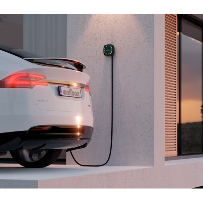Зарядна станція Pulsar Plus Wallbox 32А 230В 7,4 кВт чорна з роз'ємом Тype 2 з кабелем 5м PLP1-0-2-2-9-002