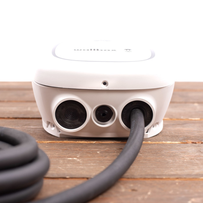 Зарядна станція Pulsar Max Wallbox 32А 3Ф 400В 22 кВт біла з роз'ємом Тype 2 з кабелем 5м PLP4-0-2-4-9-001