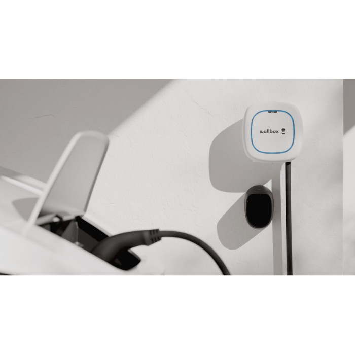 Зарядна станція Pulsar Max Wallbox 32А 3Ф 400В 22 кВт біла з роз'ємом Тype 2 з кабелем 5м PLP4-0-2-4-9-001